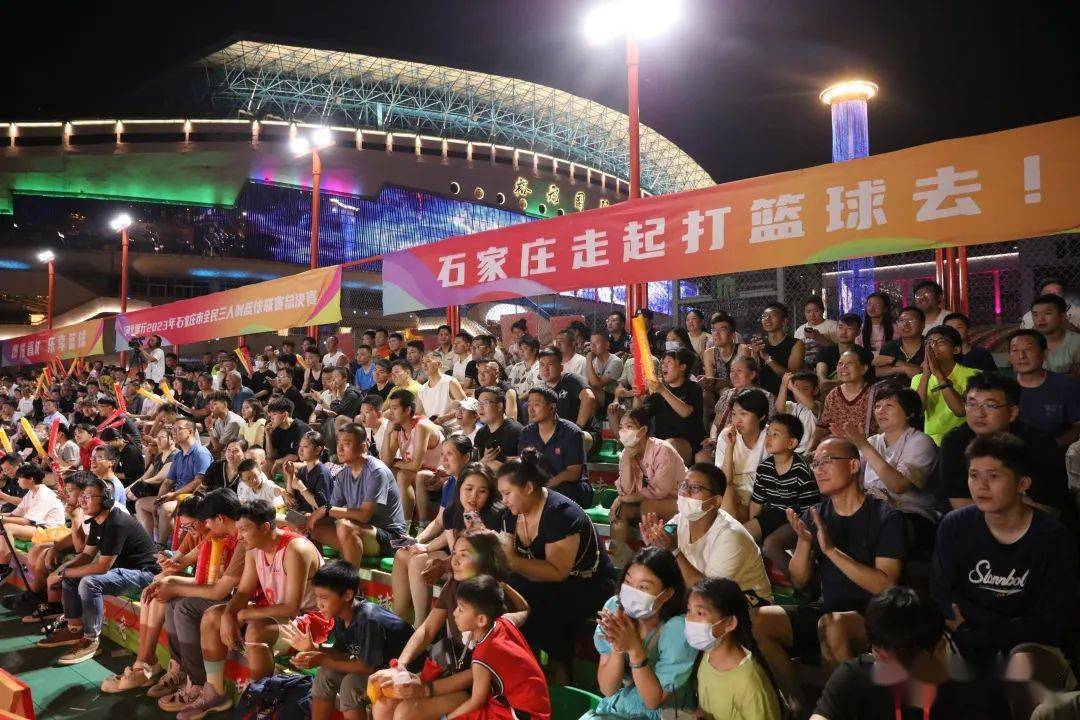 阿扎伦卡重返赛场，重返赛场首场状态出色，拜仁观众沸腾！