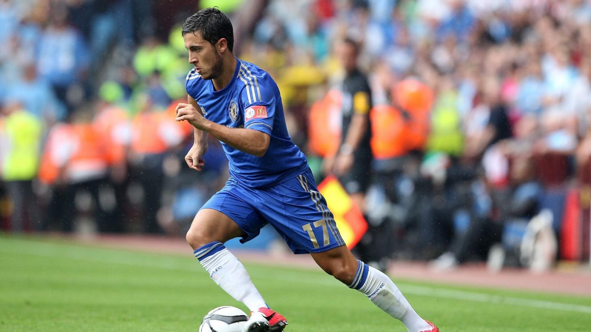 内马尔迎来十二赛季高光表现，加拿大队球迷沸腾！